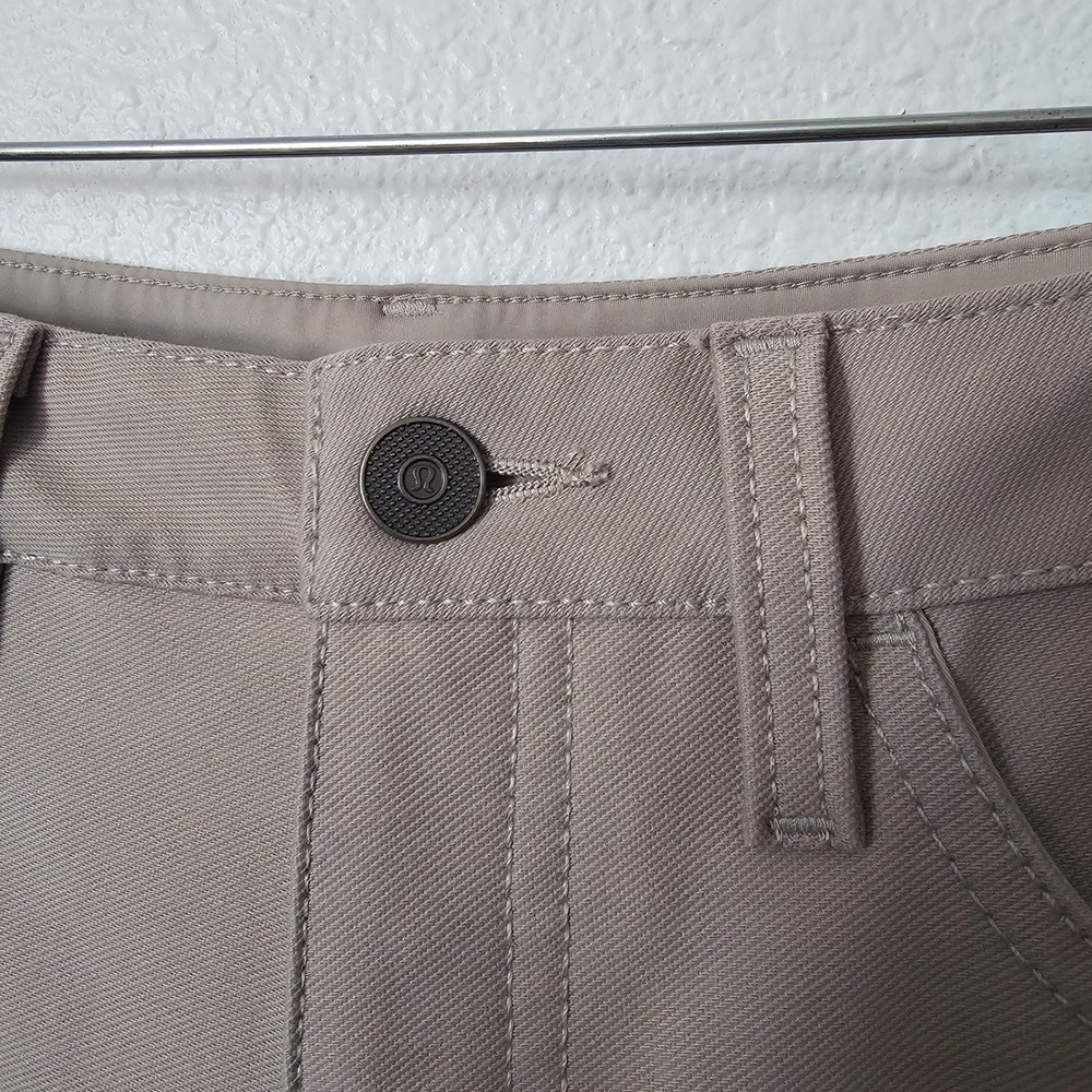 Lululemon City Sleek 5 Pocket High-Rise Short 4" Taupe Warpstreme LW7DVCS 25 - Picture 2 of 5